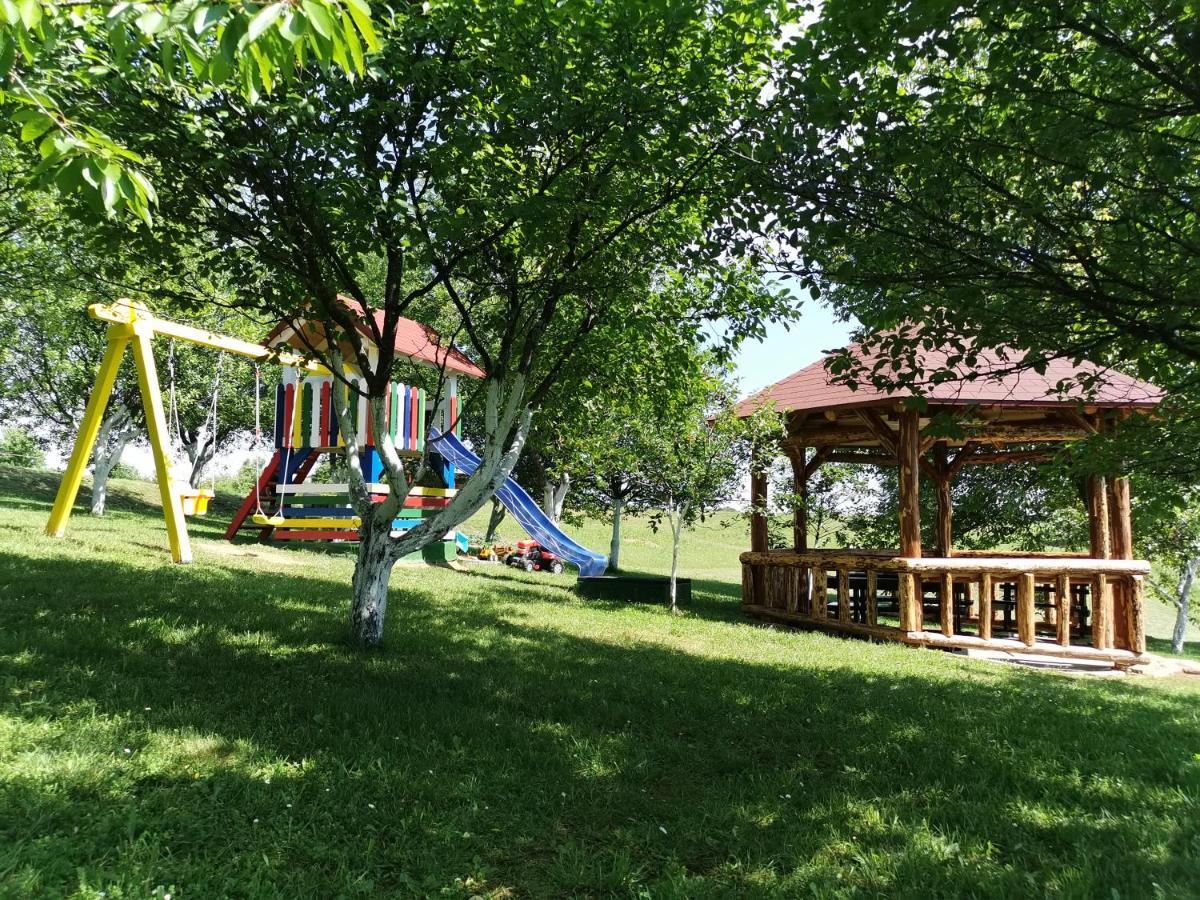 Apartments Tratincica Seliste Dreznicko Ngoại thất bức ảnh