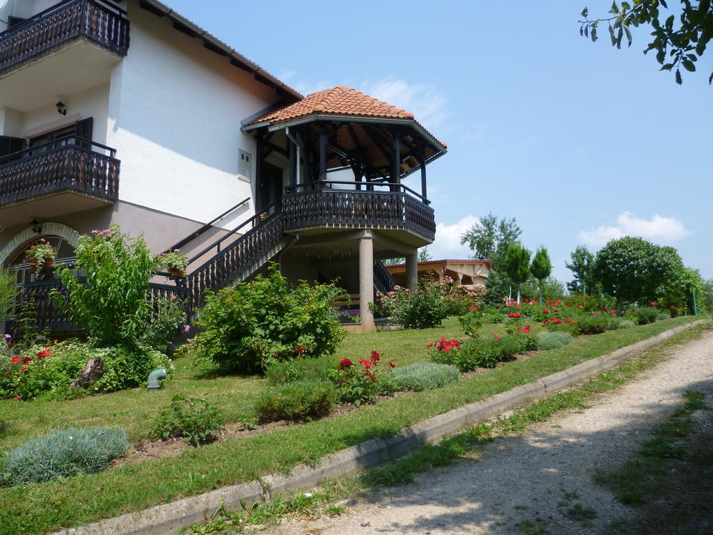 Apartments Tratincica Seliste Dreznicko Ngoại thất bức ảnh