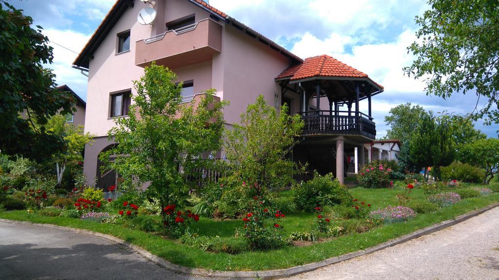 Apartments Tratincica Seliste Dreznicko Ngoại thất bức ảnh